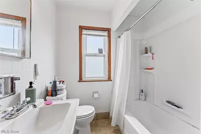 14220 Triskett Road #Up, Loveland, OH 44111 - Photo 9