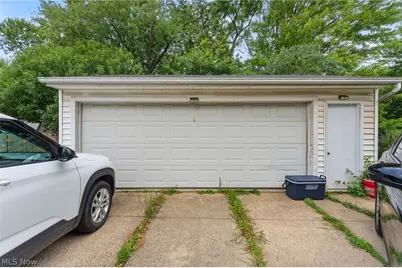 14220 Triskett Road #Up, Loveland, OH 44111 - Photo 13