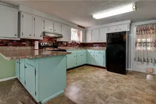 541 Grand St NW, Bolivar, OH 44612 - Photo 3