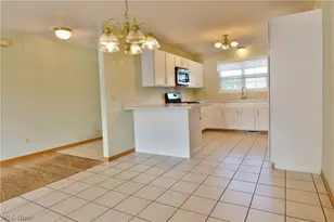 10420 Carrie Dr, New Middletown, OH 44442 - Photo 7