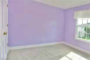 10420 Carrie Dr, New Middletown, OH 44442 - Photo 17