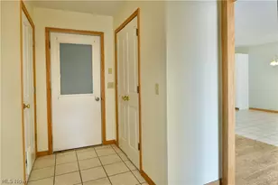 10420 Carrie Dr, New Middletown, OH 44442 - Photo 29