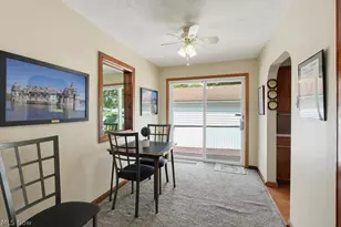 2755 Springfield Lake Dr, Akron, OH 44312 - Photo 9