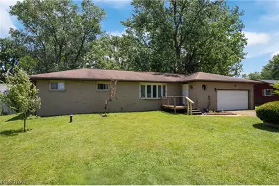 12780 Jamestown Avenue NW, Uniontown, OH 44685 - Photo 1