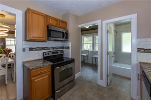 273 S Portage Path, Akron, OH 44302 - Photo 13