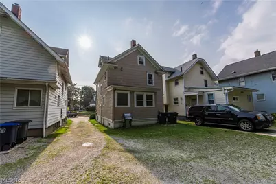 273 S Portage Path, Akron, OH 44302 - Photo 35