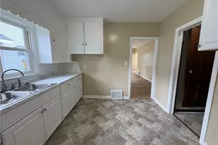 1195 Lindsay Ave, Akron, OH 44306 - Photo 9