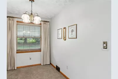 186 E Woodsdale Avenue, Akron, OH 44301 - Photo 9