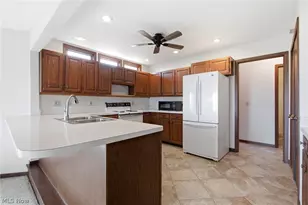 4502 Edgewater Dr, Sheffield Lake, OH 44054 - Photo 11