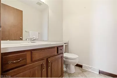 4502 Edgewater Drive, Sheffield Lake, OH 44054 - Photo 15
