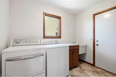 4502 Edgewater Drive, Sheffield Lake, OH 44054 - Photo 27