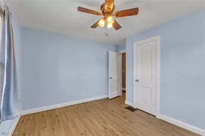 4082 Palm Avenue, Lorain, OH 44055 - Photo 23