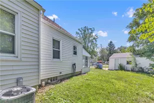 4082 Palm Ave, Lorain, OH 44055 - Photo 9