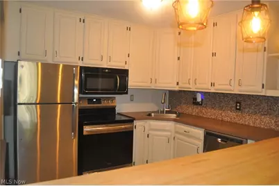1193 Pinecrest Place #E, Willoughby, OH 44094 - Photo 5