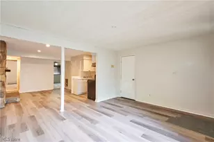 1609 Treetop Trail, Akron, OH 44313 - Photo 11