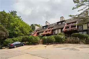 1609 Treetop Trail, Akron, OH 44313 - Photo 23