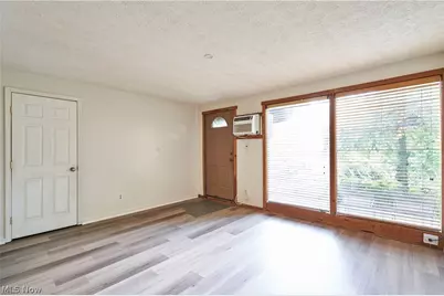 1609 Treetop Trail C, #39, Akron, OH 44313 - Photo 3