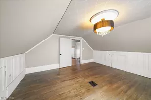 356 E 329th St, Willowick, OH 44095 - Photo 15