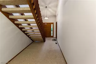 1339 Fox Run Dr, Youngstown, OH 44512 - Photo 25