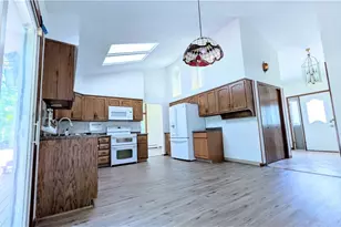 1305 Garrison Rd, Ashtabula, OH 44004 - Photo 5