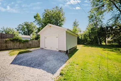 1450 Parkview Drive, Madison, OH 44057 - Photo 21