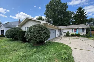 2475 Sand Run, Fairlawn, OH 44333 - Photo 3