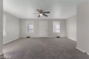 223 E Maple St, Hartville, OH 44632 - Photo 17