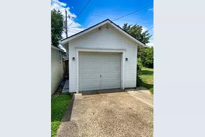 341 Hamilton Avenue, Coshocton, OH 43812 - Photo 3