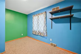 349 Westview Ave, Hubbard, OH 44425 - Photo 21