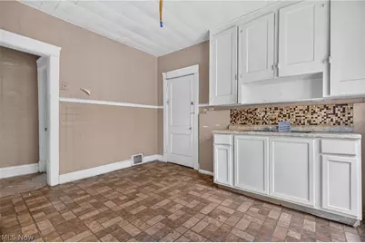12000 Kinsman Road, Loveland, OH 44120 - Photo 13