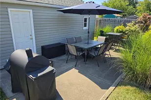 230 E 288th St, Willowick, OH 44095 - Photo 5