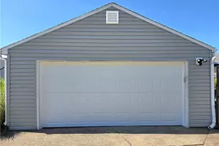 230 E 288th St, Willowick, OH 44095 - Photo 7