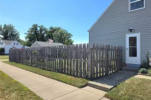 230 E 288th St, Willowick, OH 44095 - Photo 9