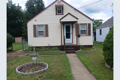 2429 22nd Street NE, Canton, OH 44705 - Photo 1