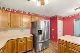1016 Woodland Chase, Grafton, OH 44044 - Photo 13