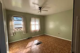 1081 Creek Rd, Pierpont, OH 44082 - Photo 3