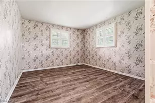 2211 Hunting Valley St NW, North Canton, OH 44720 - Photo 21