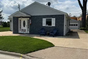 419 Miami Pl, Huron, OH 44839 - Photo 1