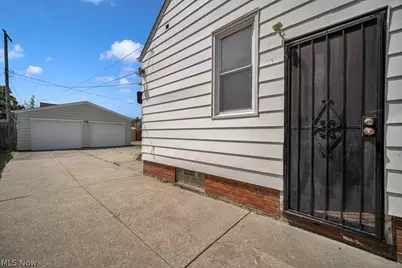 14125 Liberty Avenue, Loveland, OH 44135 - Photo 27