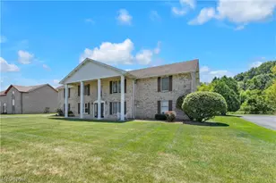 900 Pearson Cir, Boardman, OH 44512 - Photo 3