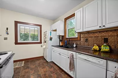 214 Erie Street, Elyria, OH 44035 - Photo 17