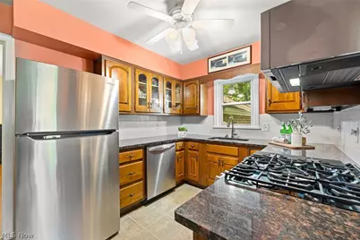 1533 18th Street, Cuyahoga Falls, OH 44223 - Photo 11