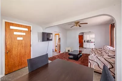 18606 Cherokee Avenue, Loveland, OH 44119 - Photo 3