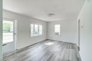 13117 Wilton Ave, Loveland, OH 44135 - Photo 9
