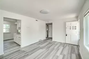 13117 Wilton Ave, Loveland, OH 44135 - Photo 11