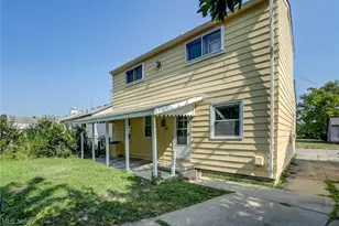 13117 Wilton Ave, Loveland, OH 44135 - Photo 3