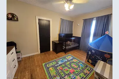 421 Williams Avenue, Williamstown, WV 26187 - Photo 13