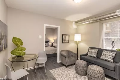 14814 Clifton Boulevard #201, Oakwood, OH 44107 - Photo 5