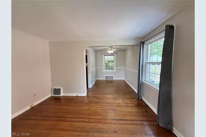 2319 Broad Boulevard, Cuyahoga Falls, OH 44223 - Photo 11
