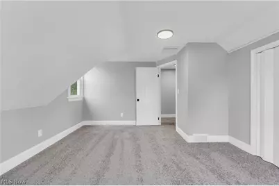 1083 Eastlake Drive, Eastlake, OH 44095 - Photo 15
